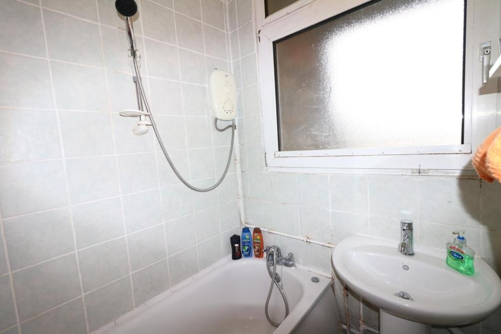 Cosy 3 Bed Apt, Old Truman Brewery! Brick Lane, London, E1 Εξωτερικό φωτογραφία