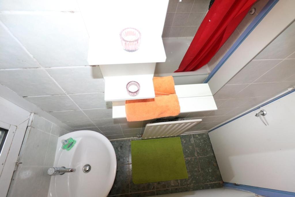 Cosy 3 Bed Apt, Old Truman Brewery! Brick Lane, London, E1 Εξωτερικό φωτογραφία