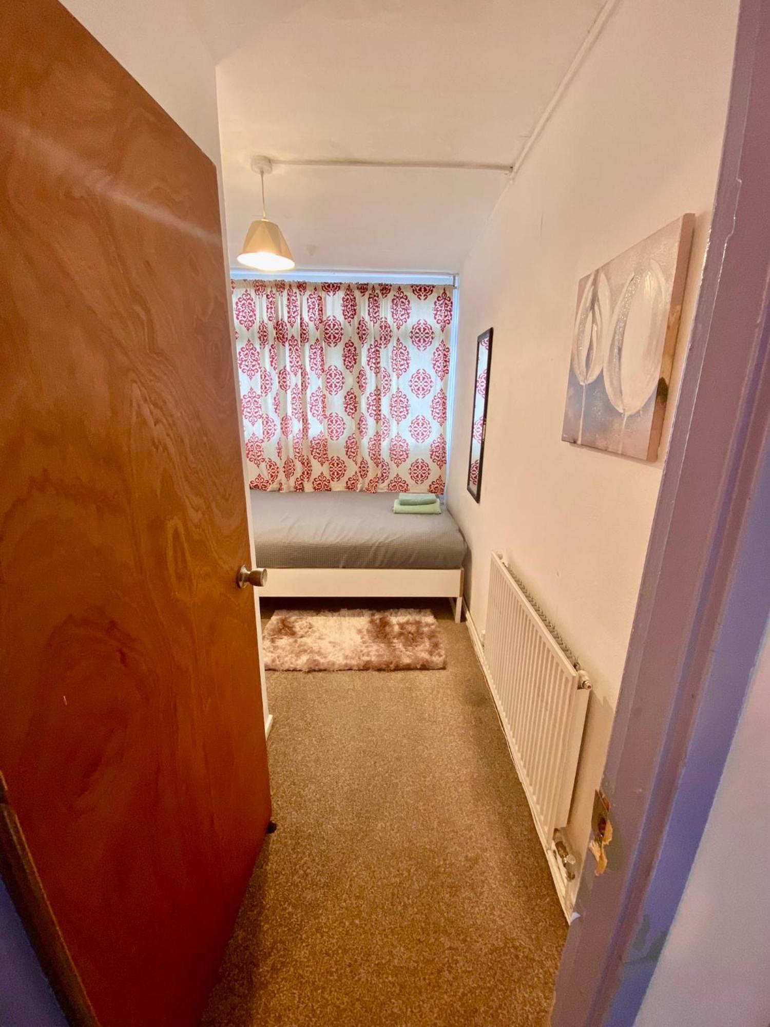 Cosy 3 Bed Apt, Old Truman Brewery! Brick Lane, London, E1 Εξωτερικό φωτογραφία